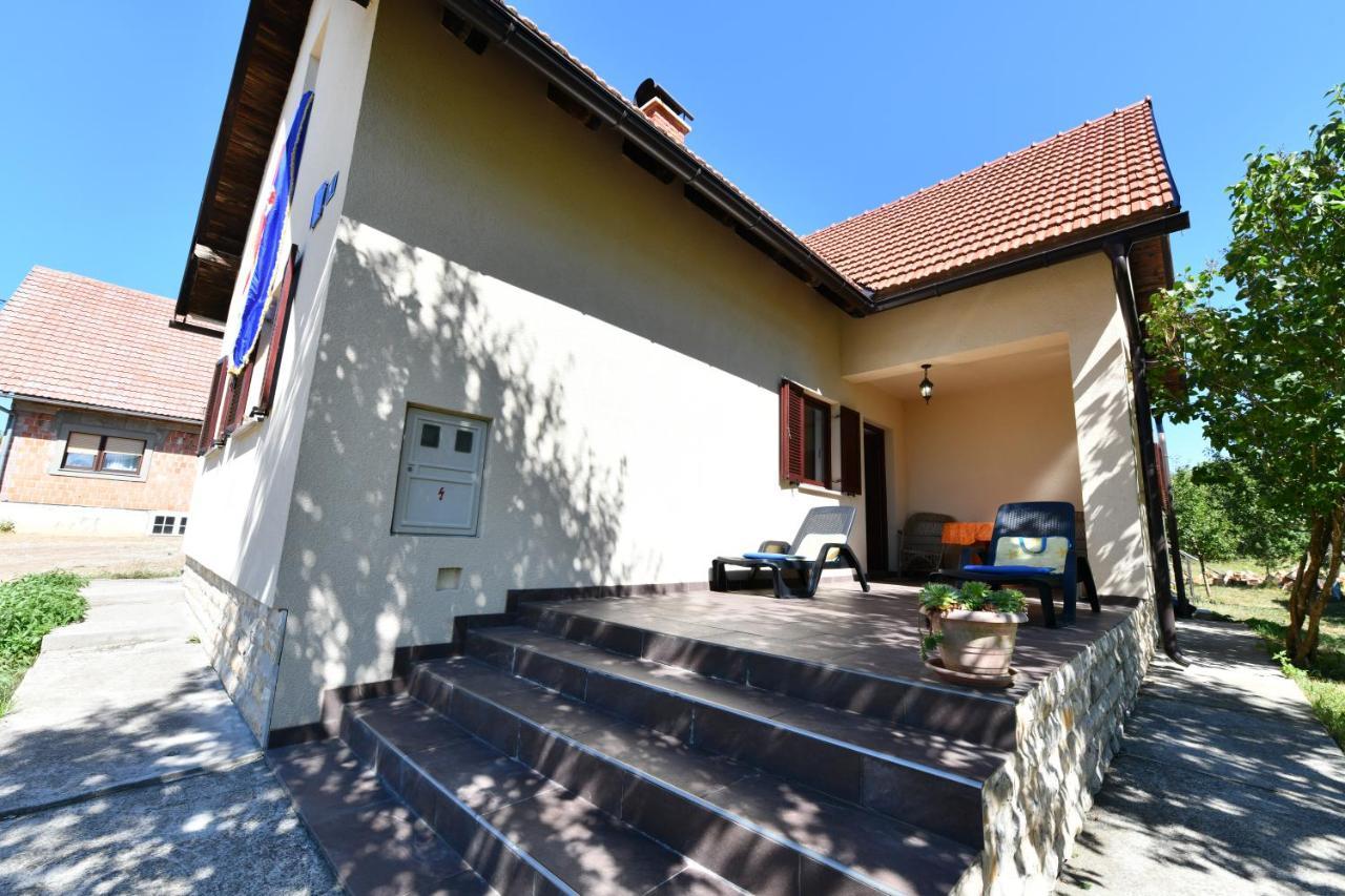 Holiday Home Matan Saborsko Exteriér fotografie